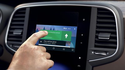R-LINK 2 with android auto installed in Renault vehicle