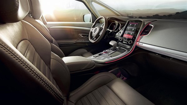 Renault vehicle dashboard interior design