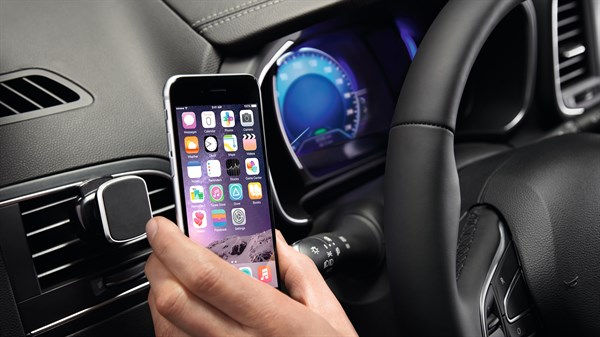 Renault Duster Portable Smartphone Holder
