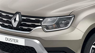 Renault Duster C shape front LED lighting signature