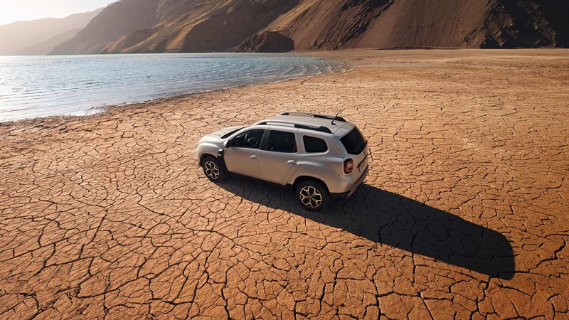 Renault Duster SUV on Hill 