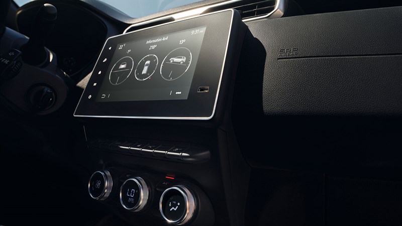 Renault DUSTER R-Link design