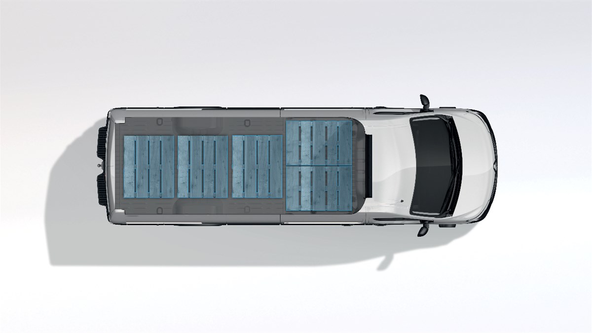 Renault Master upper view storage space